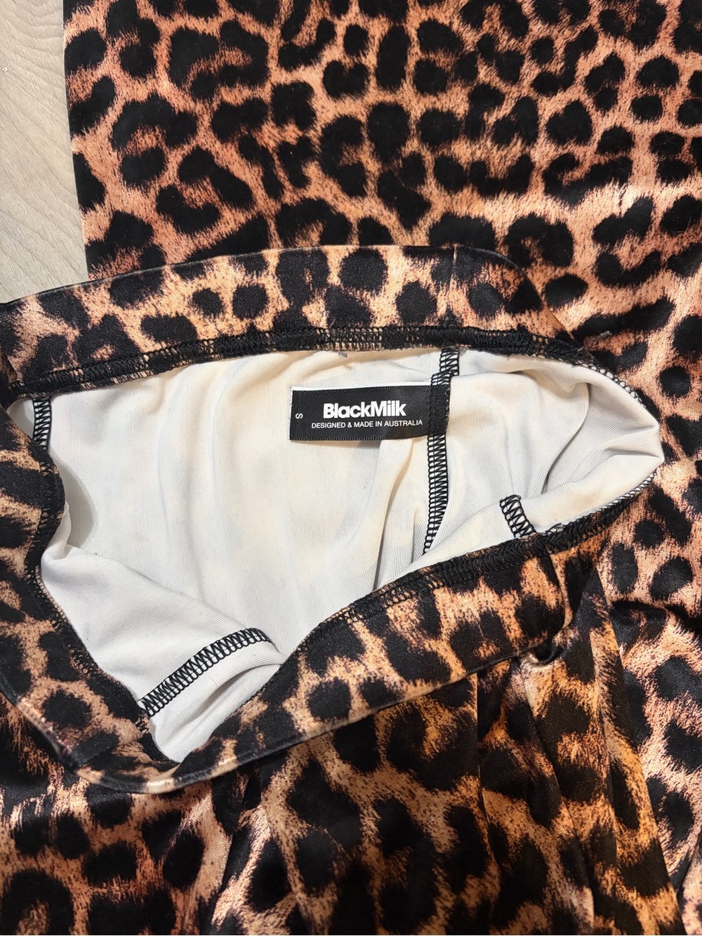 BlackMilk Claws Out Velvet High Waisted Flare Pants - Picture 5 of 6